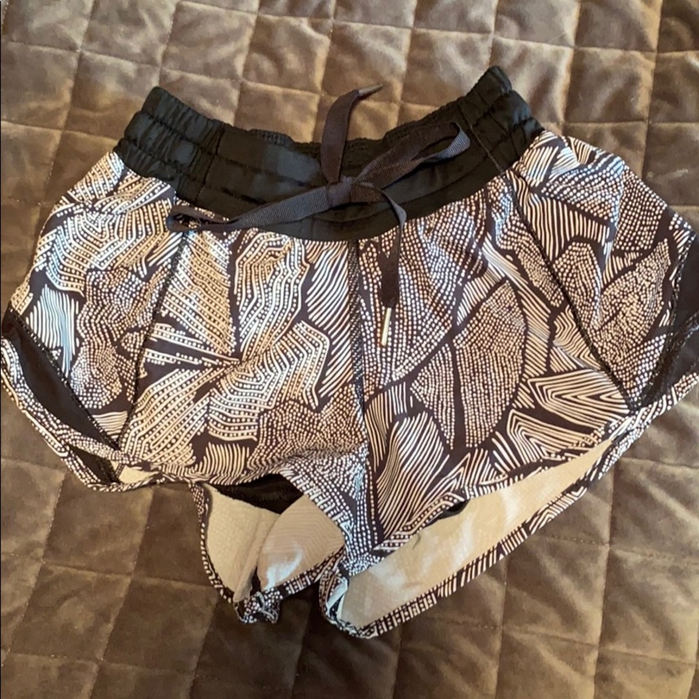 Lululemon shorts size 2